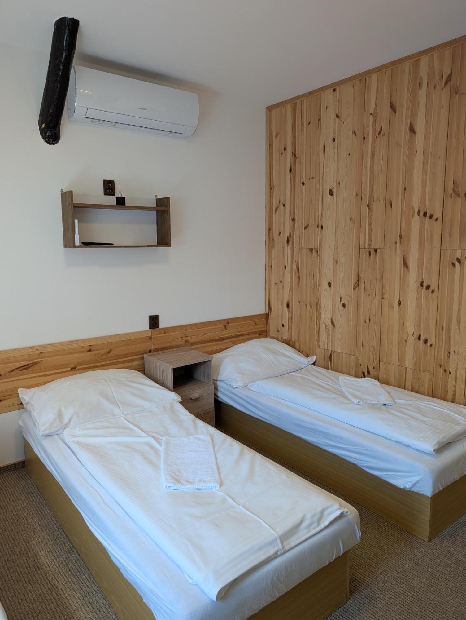 Pension Harcovna Frydlant nad Ostravici Exterior foto